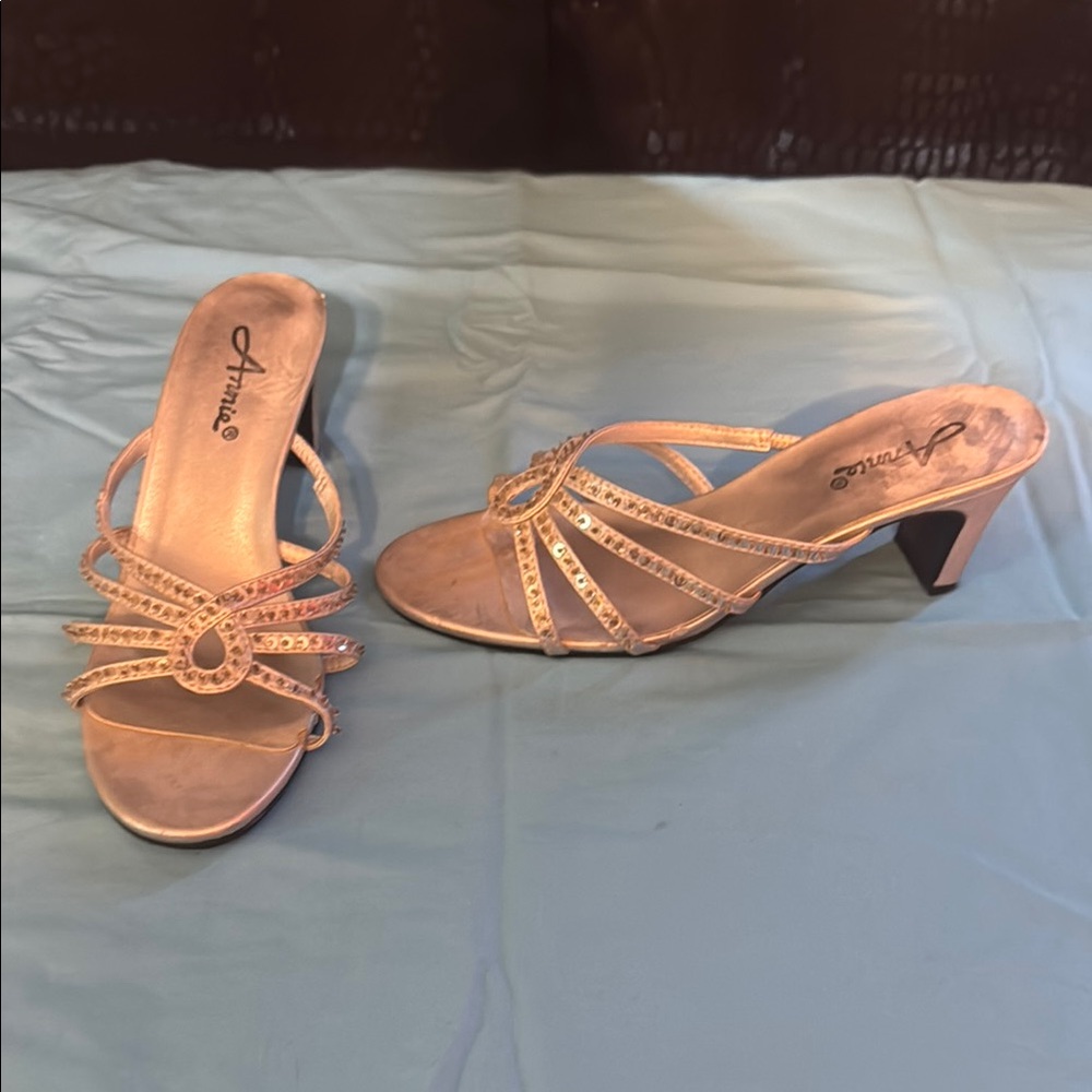 Anne Michelle Silver Heels Elegant Strappy Design